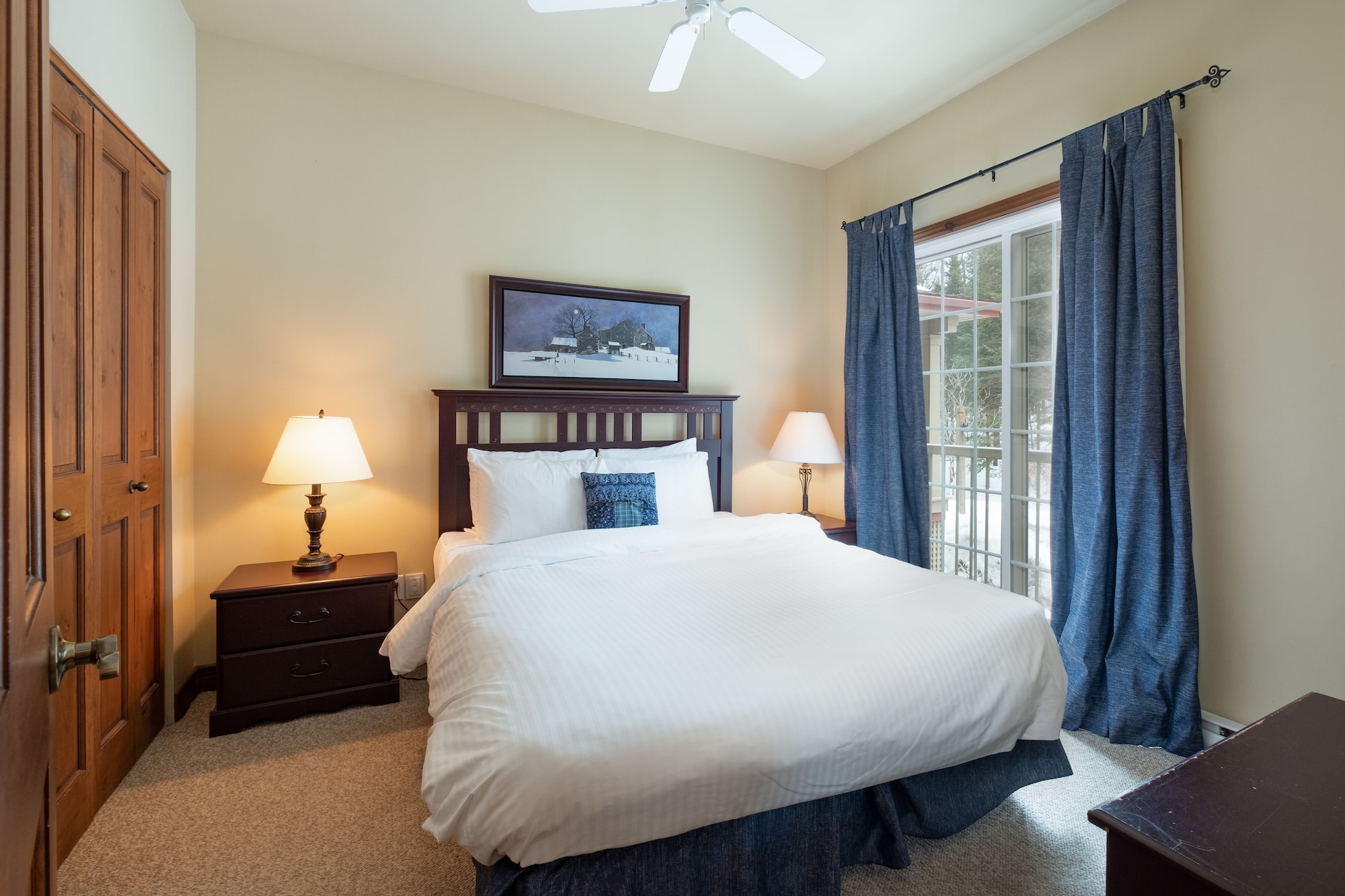 1 BEDROOM, CONDO