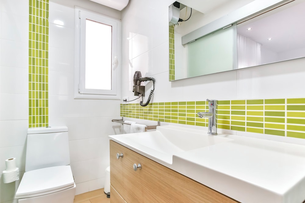 Laramond Barcelona Rooms 46/58