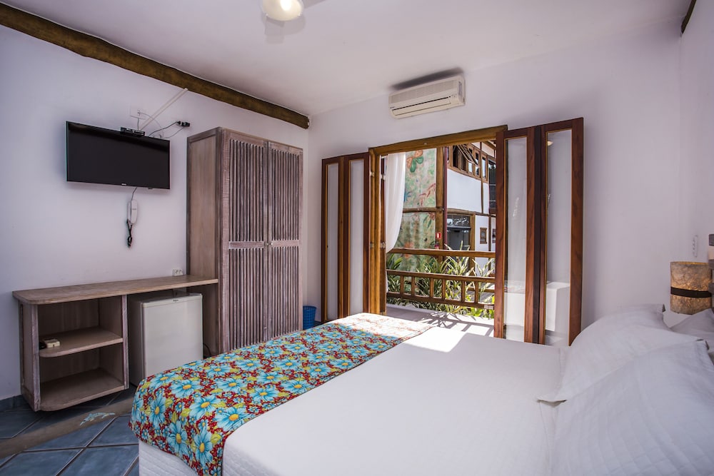 LUXURY, PARTIAL SEA VIEW