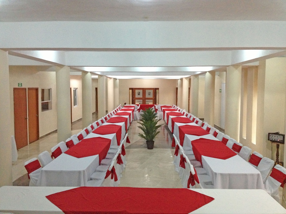 PUERTO SEYBA HOTEL 2/40