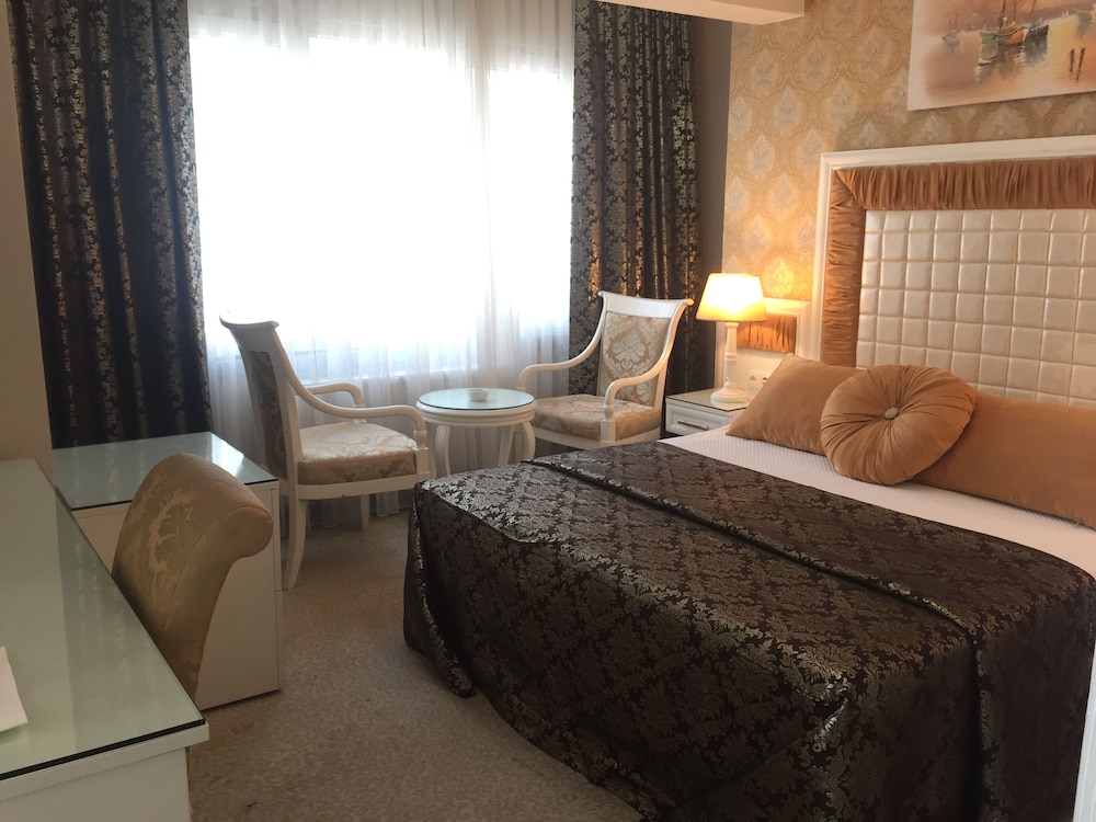 Pen Hotel 30/44