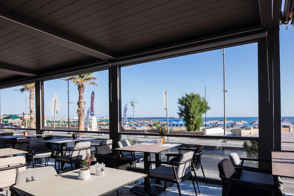 Steris Elegant Beach Hotel 56/70