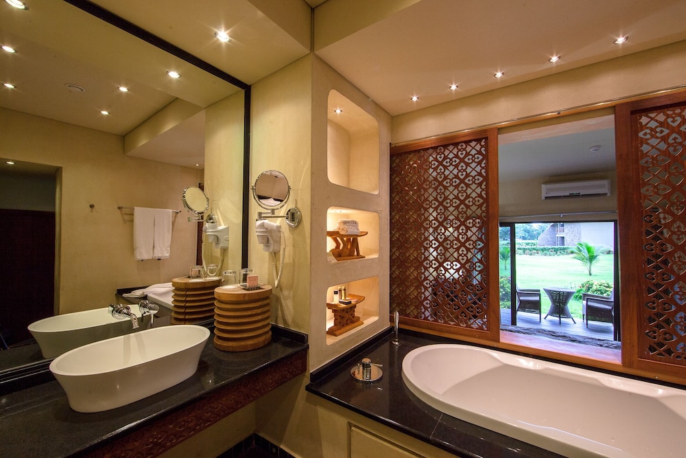 The Royal Senchi Resort/Hotel 47/50