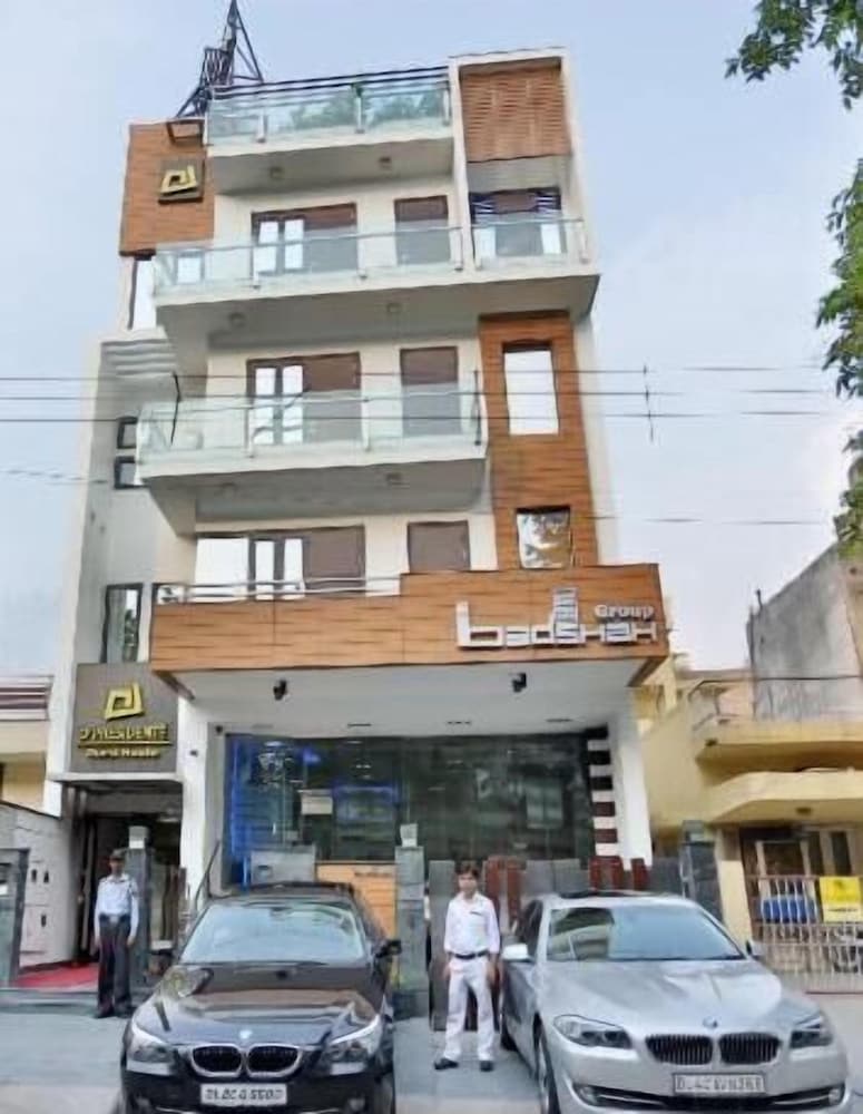 Hotel D'presidente 4/37