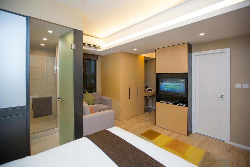 Ying nFlo, Hong Kong, Wan Chai 4/58