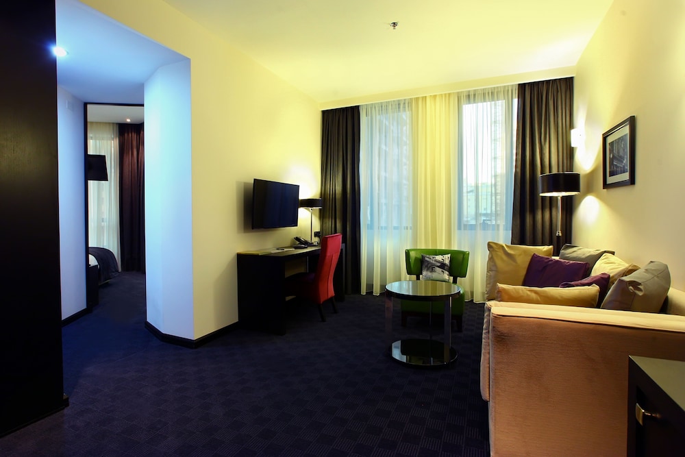 North Avenue by Stellar Hotels (Ex:North Avenue Hotel) 67/78