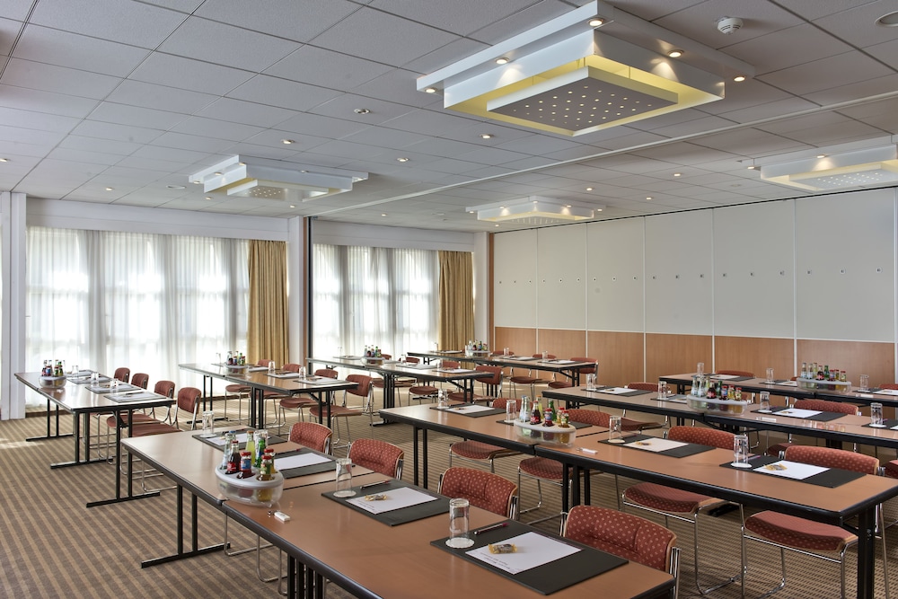 Sunday Hotel Saarbrucken Sud 33/44