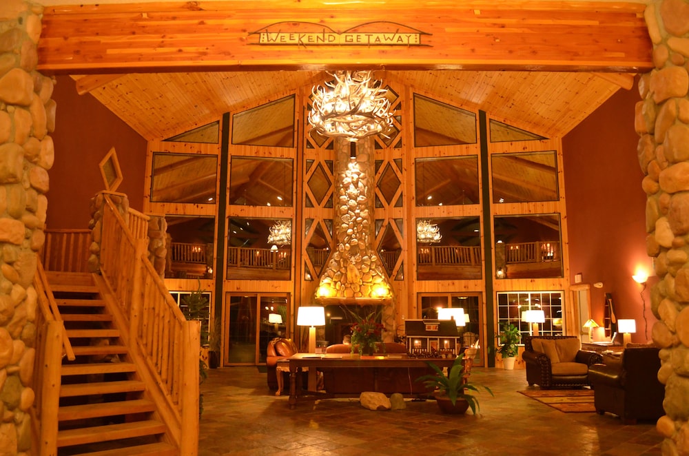 Stafford's Crooked River Lodge & Suites 3/41