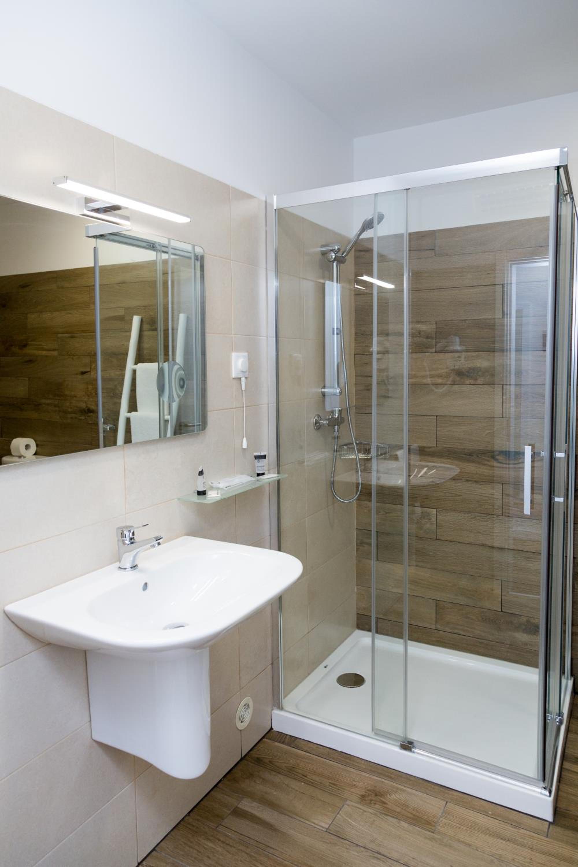 Veleiro Hotel 50/50
