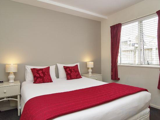 Suite, King Bed
