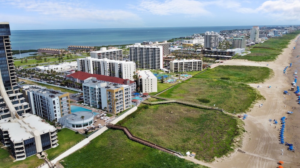 Peninsula Island Resort Spa All Suites 58/66
