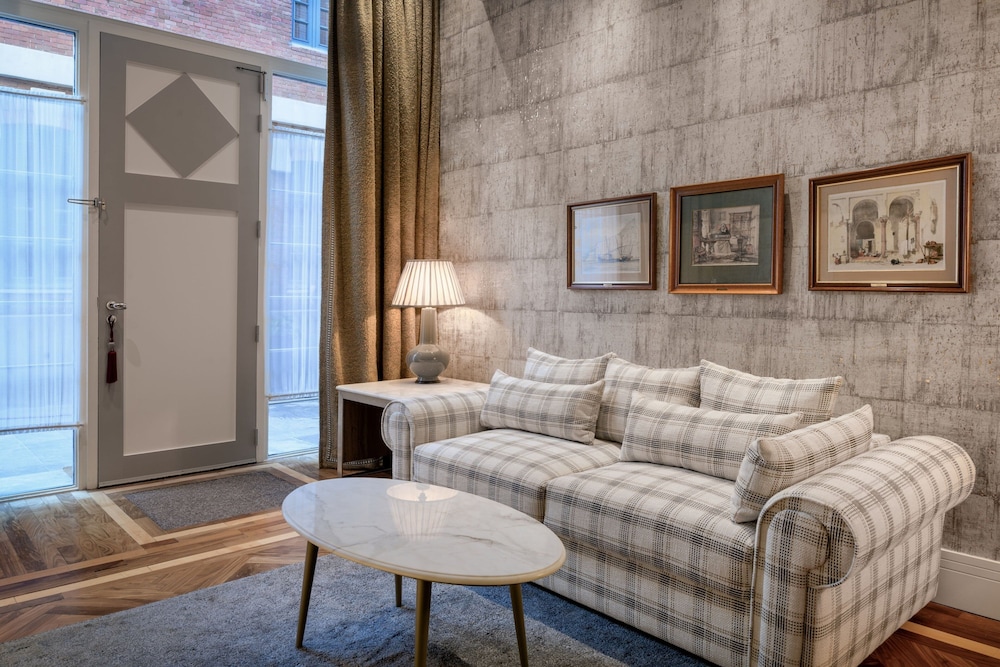 Santo Mauro, a Luxury Collection Hotel, Madrid 56/81