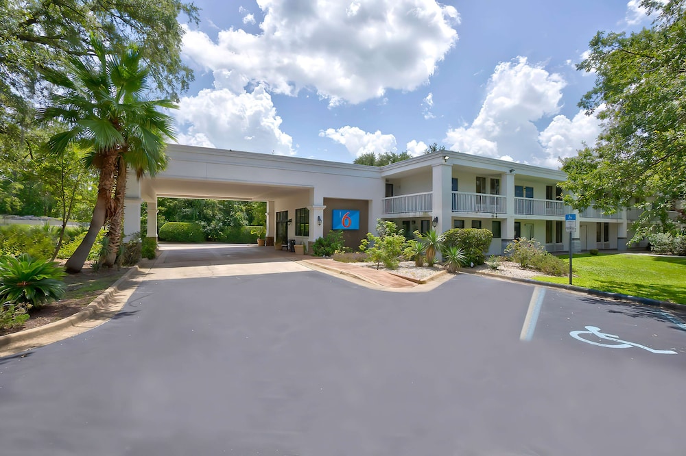 Motel6 Gainesville, FL 56/60