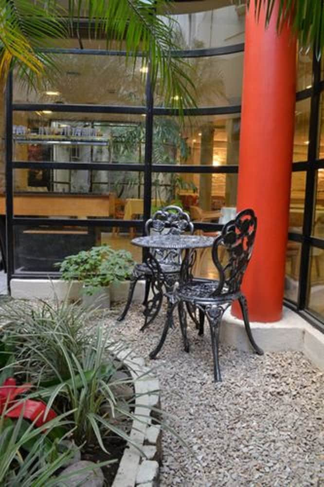 Sarmiento Palace Hotel 45/50