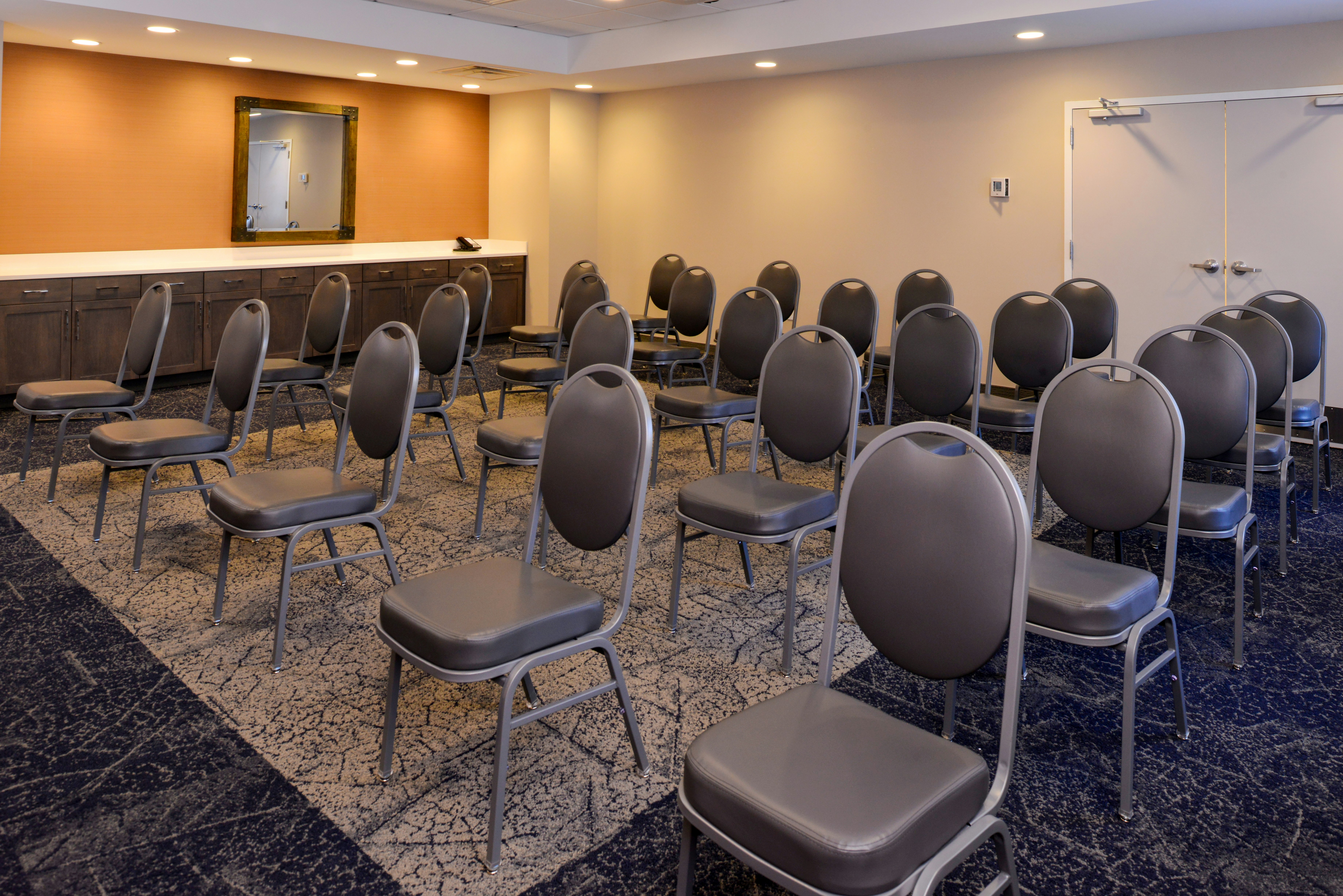 Hampton Inn & Suites Albany/East Greenbush 38/46