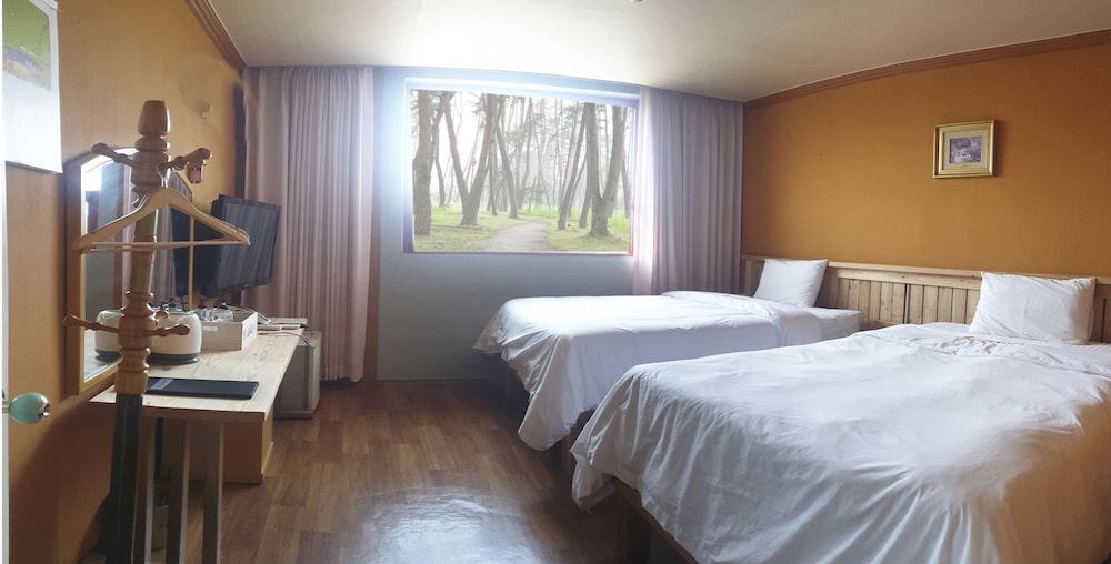 BASIC, TWIN BEDS