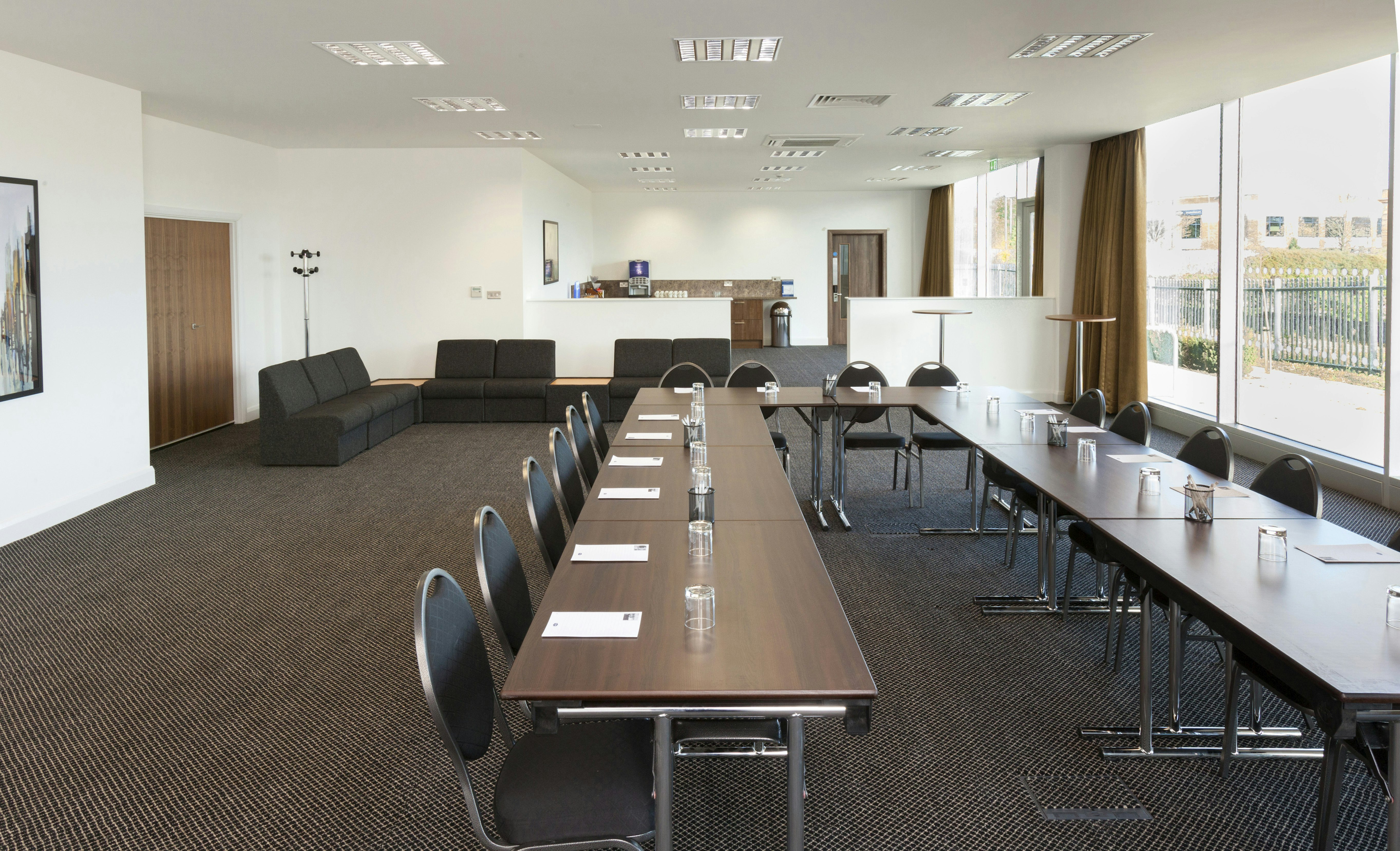 HAMPTON BY HILTON LONDON LUTON AIRPORT 41/50