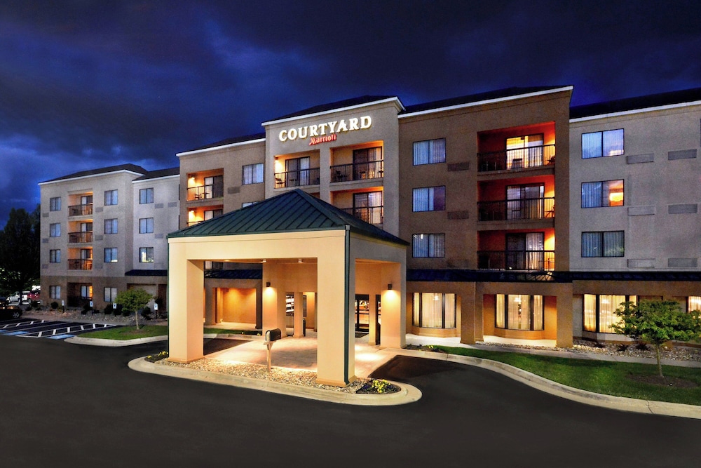 Courtyard by Marriott Beckley 2/64