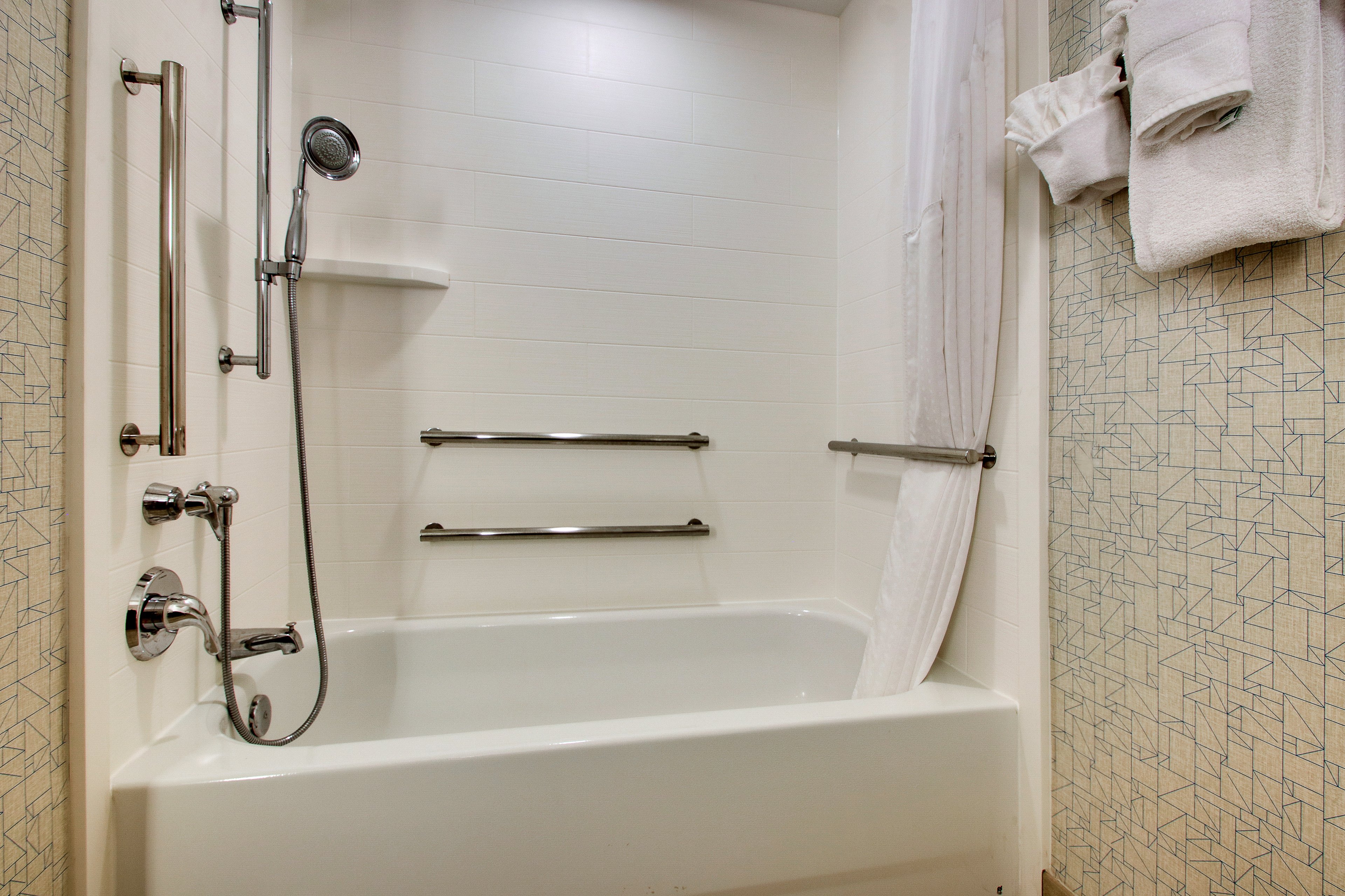 Holiday Inn Express Hotel Suites Jacksonville North Fernandina Yulee 62/68