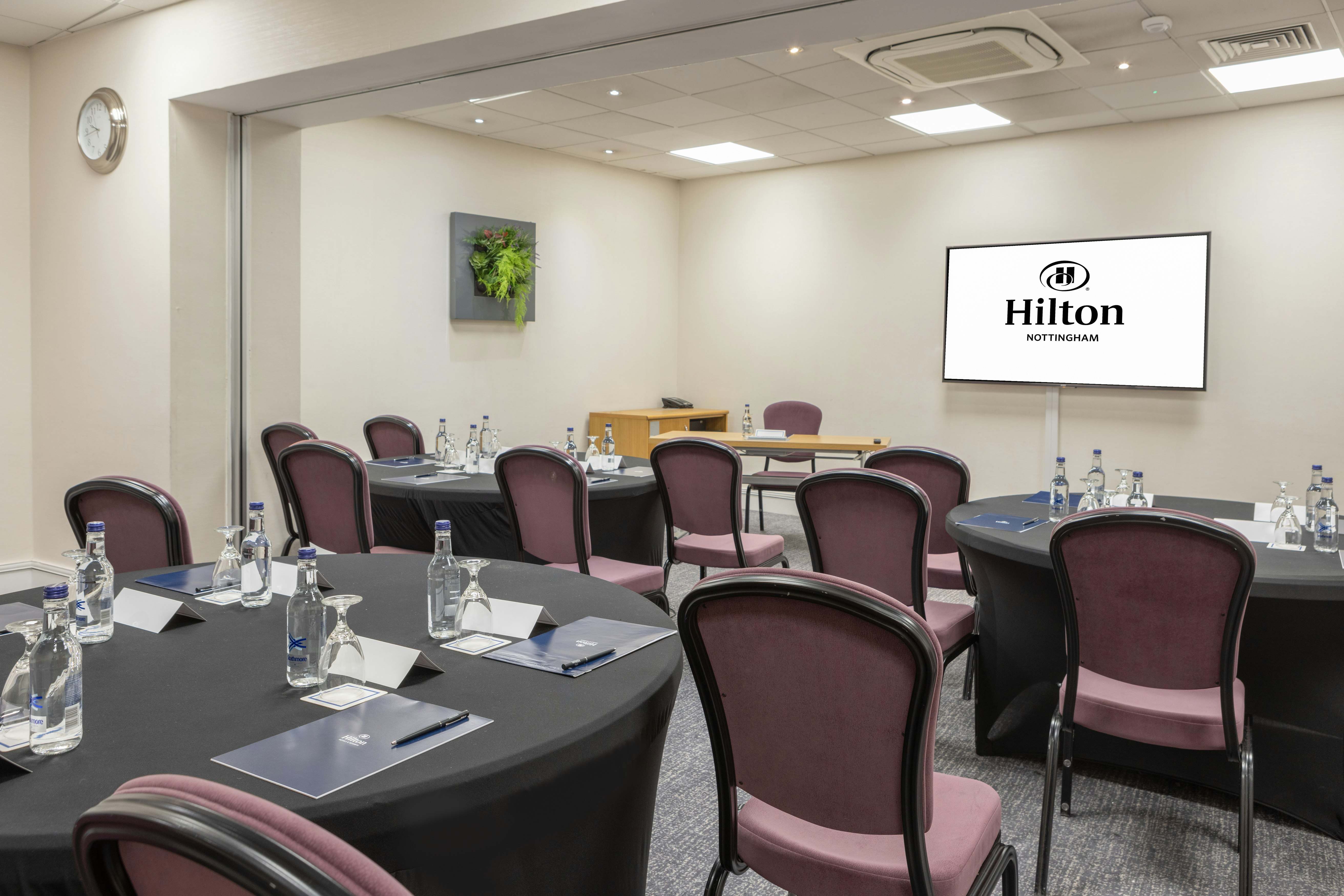 Hilton Nottingham 73/97