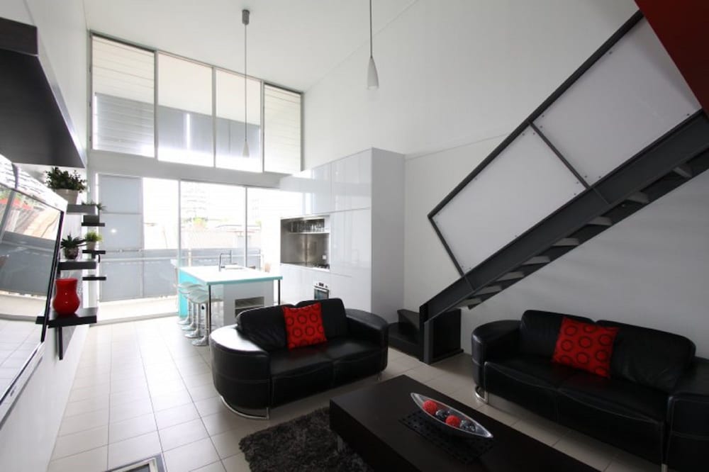 MIRO APARTMENTS 45/71
