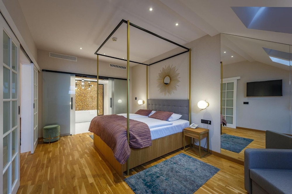 Hotel Prezydent 13/48