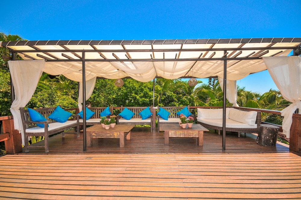 swimming pool spa