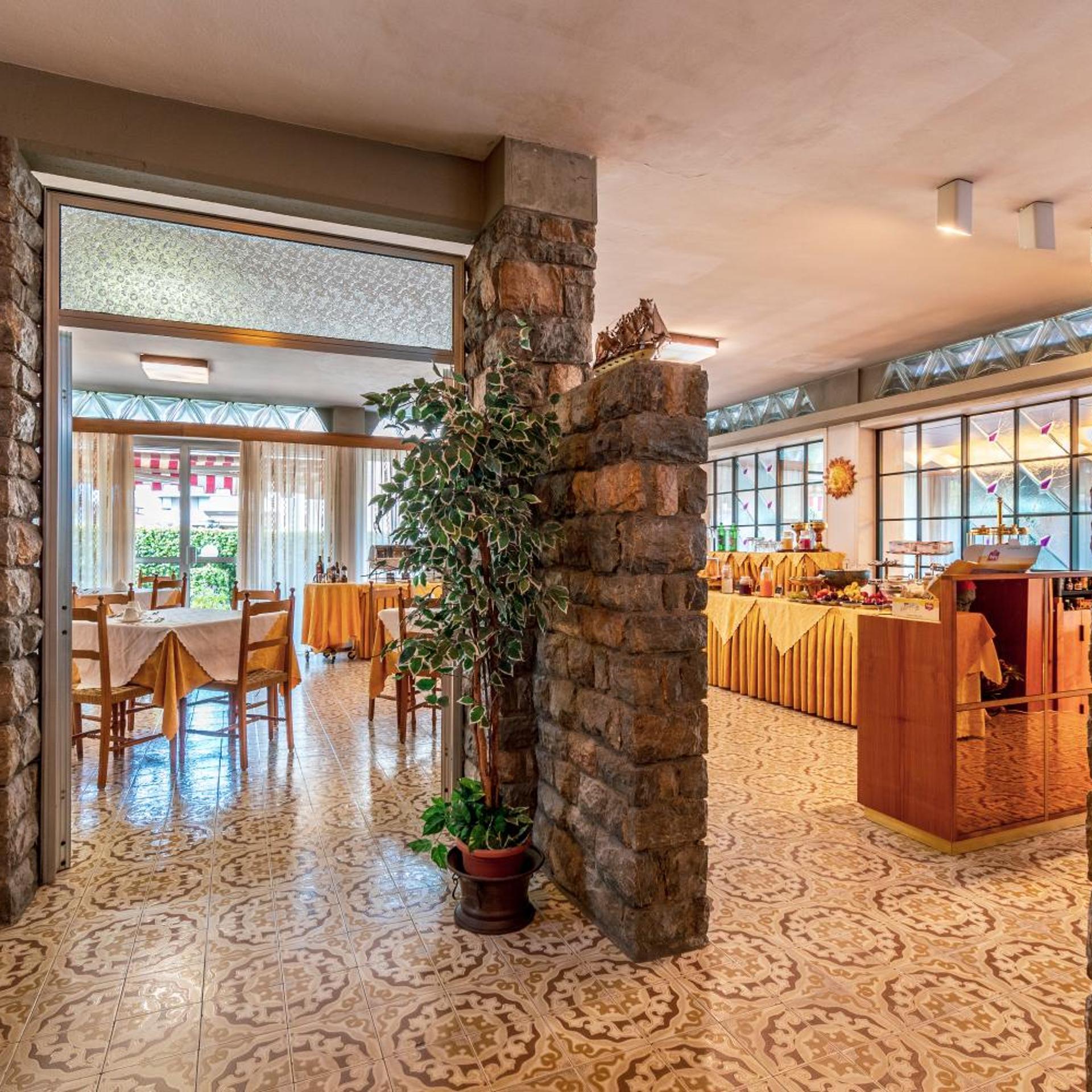 Hotel Matilde 36/55