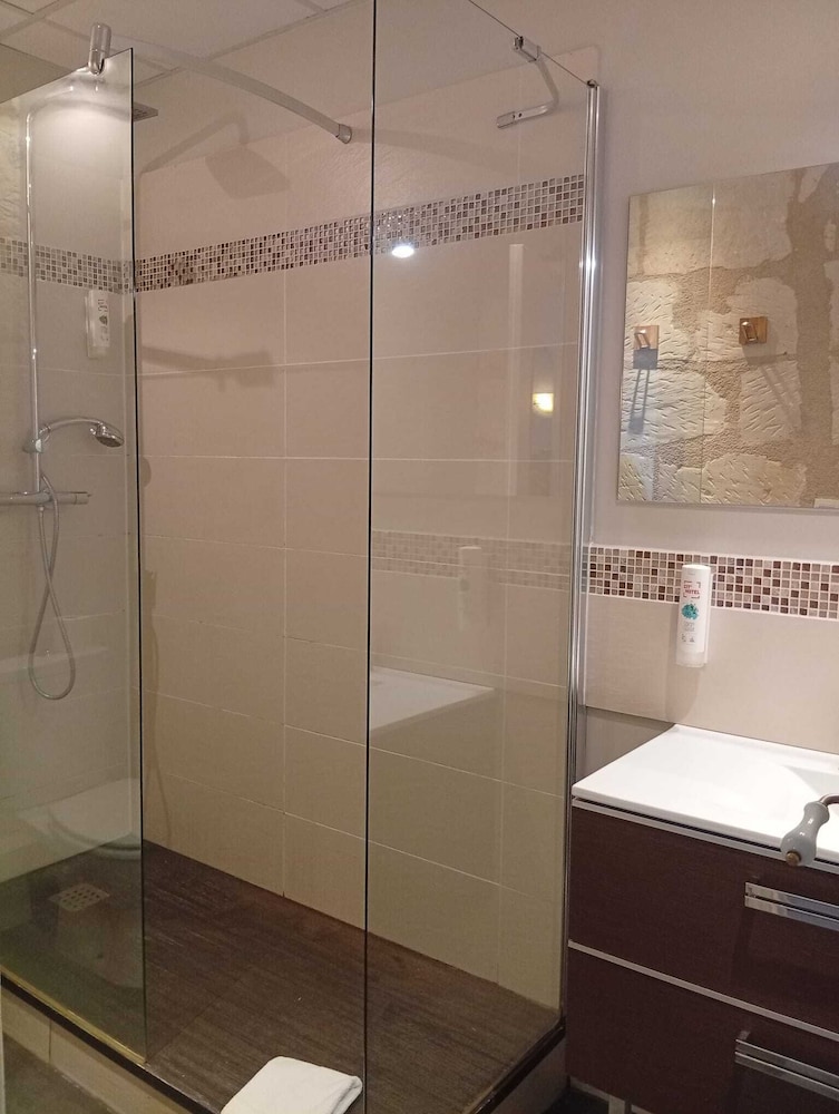 Citotel Le Plantagenet 63/65