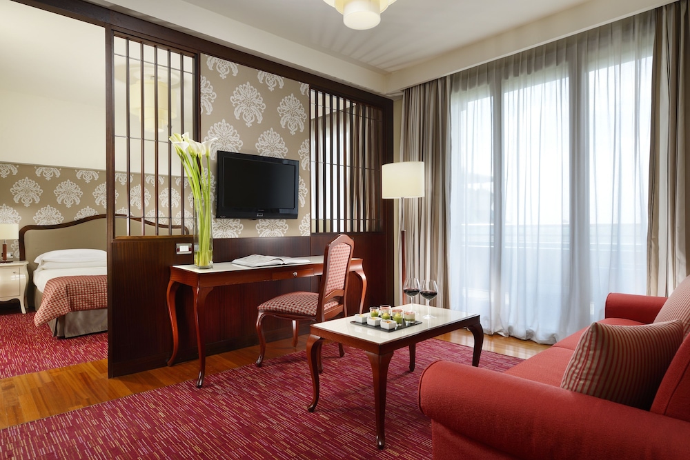 Unahotels Expo Fiera Milano 44/66