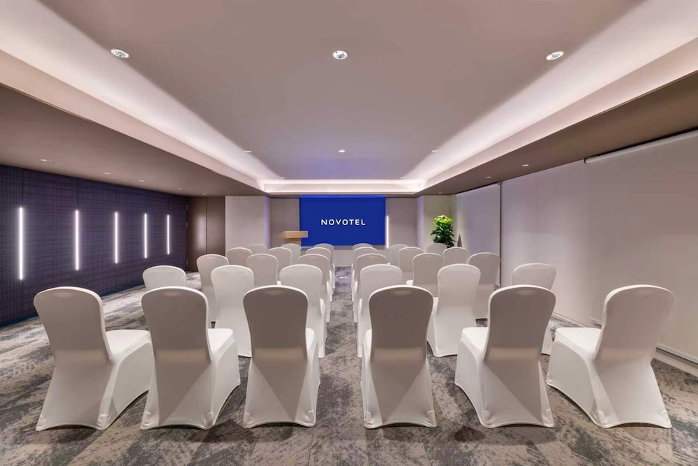 Novotel Shanghai Hongqiao Gubei 20/22