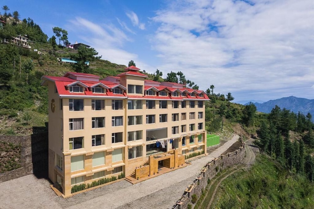 Kufri Holiday Resort 1/50