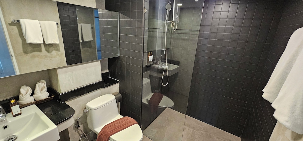 Aspira Central Patong 58/60