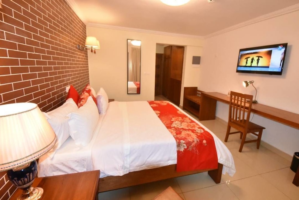 Adamaoua Grand Hotel 20/81