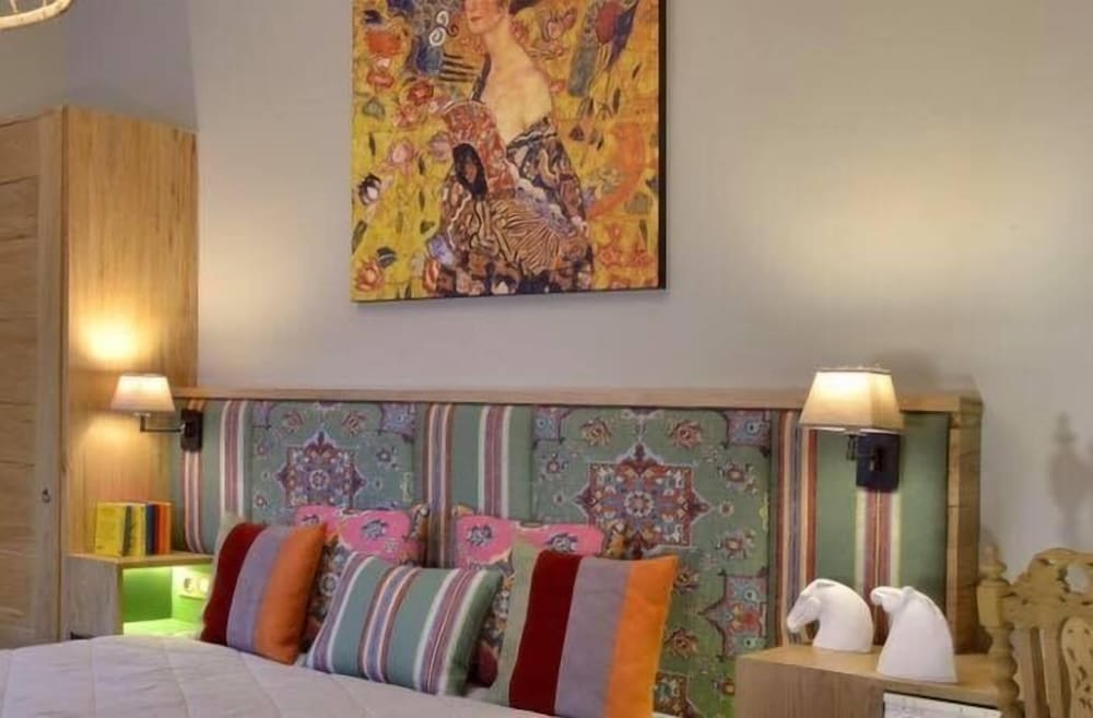 HOTEL SAINT-PIERRE 51/64
