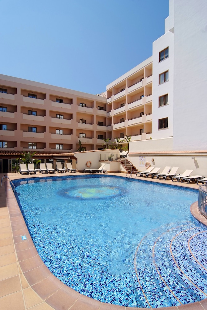 Invisa Hotel La Cala 8/99