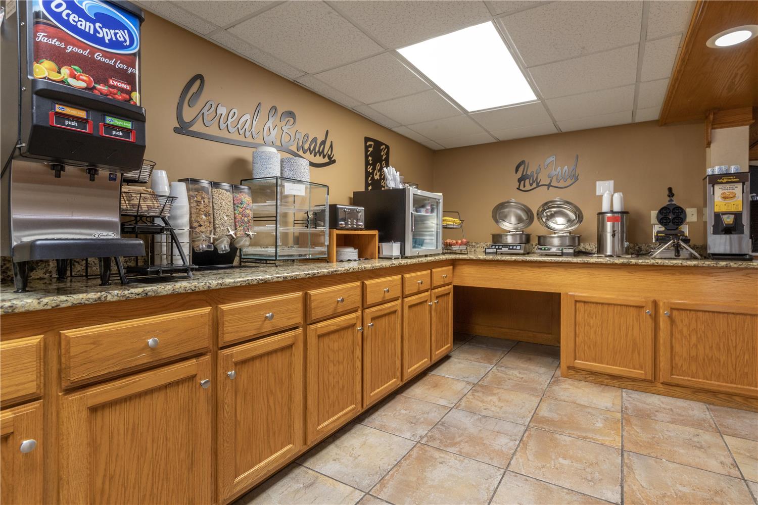 Surestay Plus Hotel By Best Western Poteau 7/36
