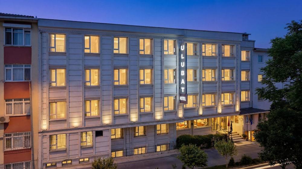 Ulubat Castle Hotel in ISTANBUL