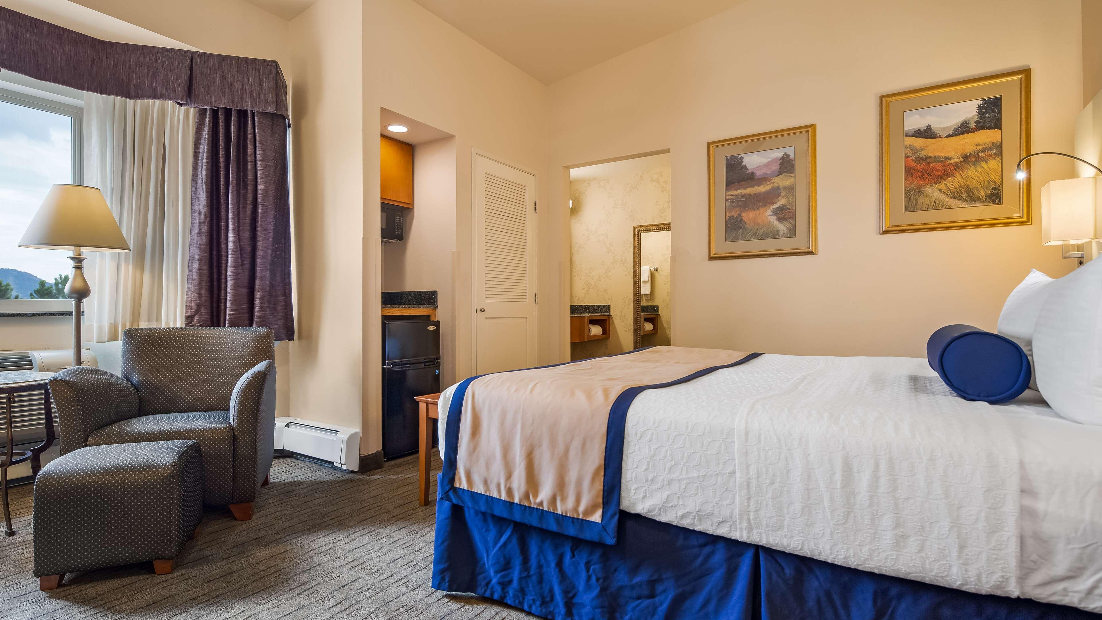 غرفة، Best Western Plus Silver Saddle Inn 3/6