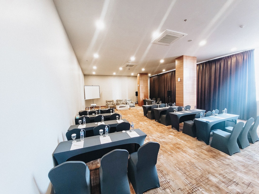 Aston Nagoya City Hotel 31/34