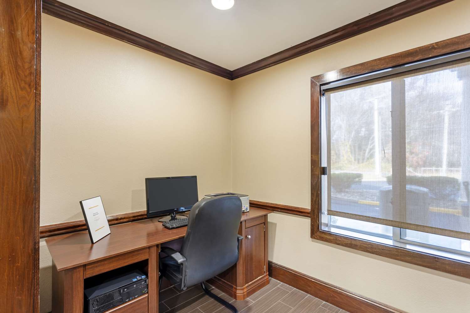 Comfort Inn & Suites Carneys Point - Pennsville 27/35