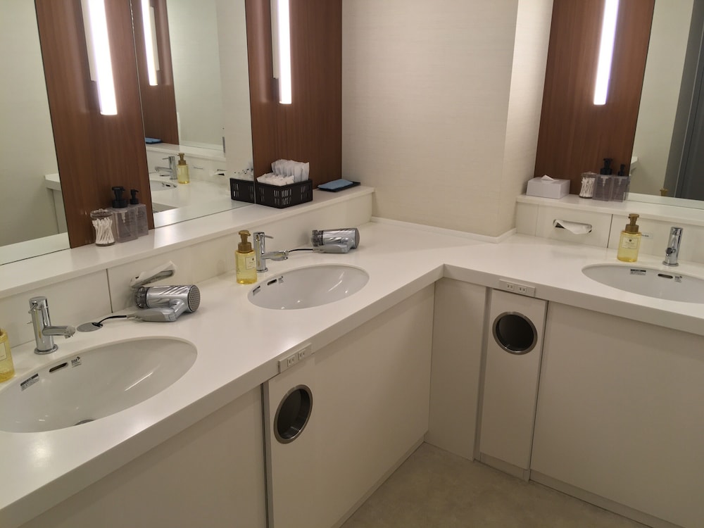 First Cabin Akasaka 25/29