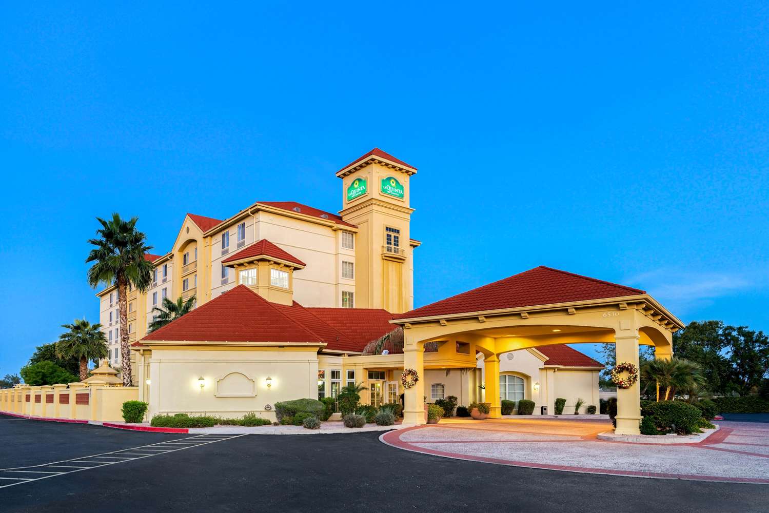 La Quinta Inn Suites By Wyndham Mesa Superstition Springs 2/52