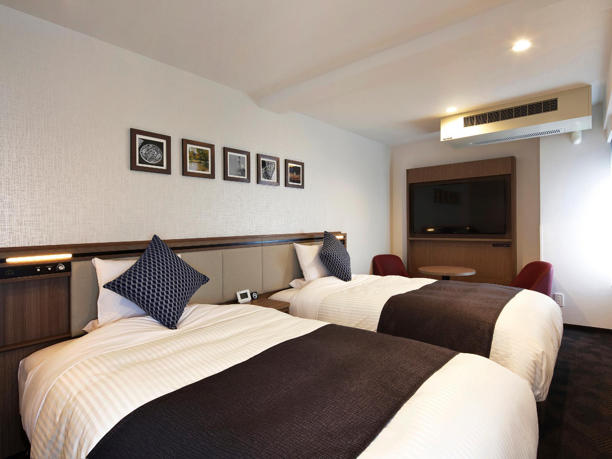 Semi Room, Superior, 2 Semi Double Beds, Smoking