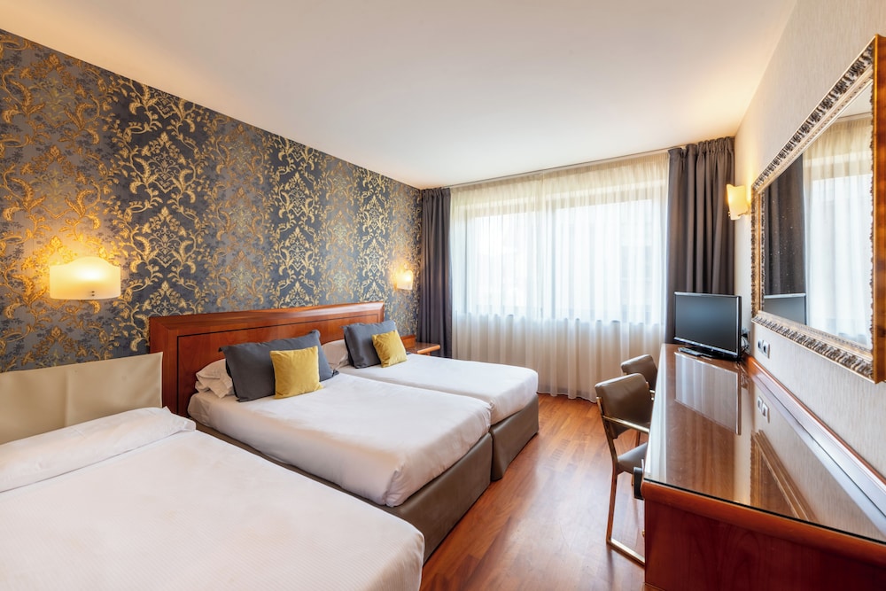 Hotel Palace Verona 35/70
