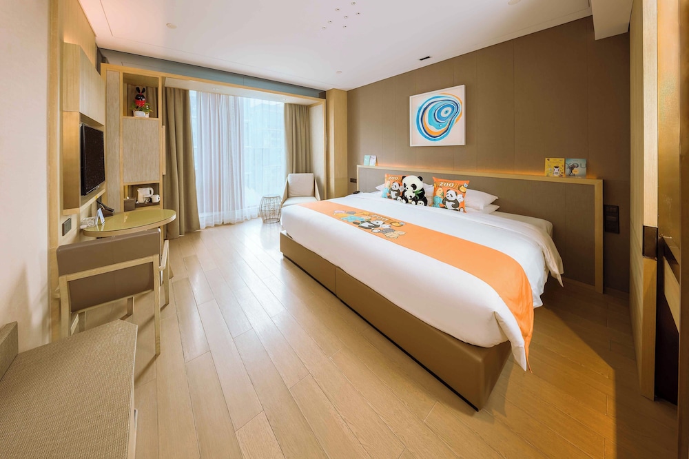 NOVOTEL SHANGHAI CLOVER 25/73