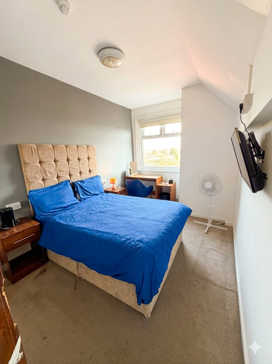 Room, Double Bed, External Bathroom