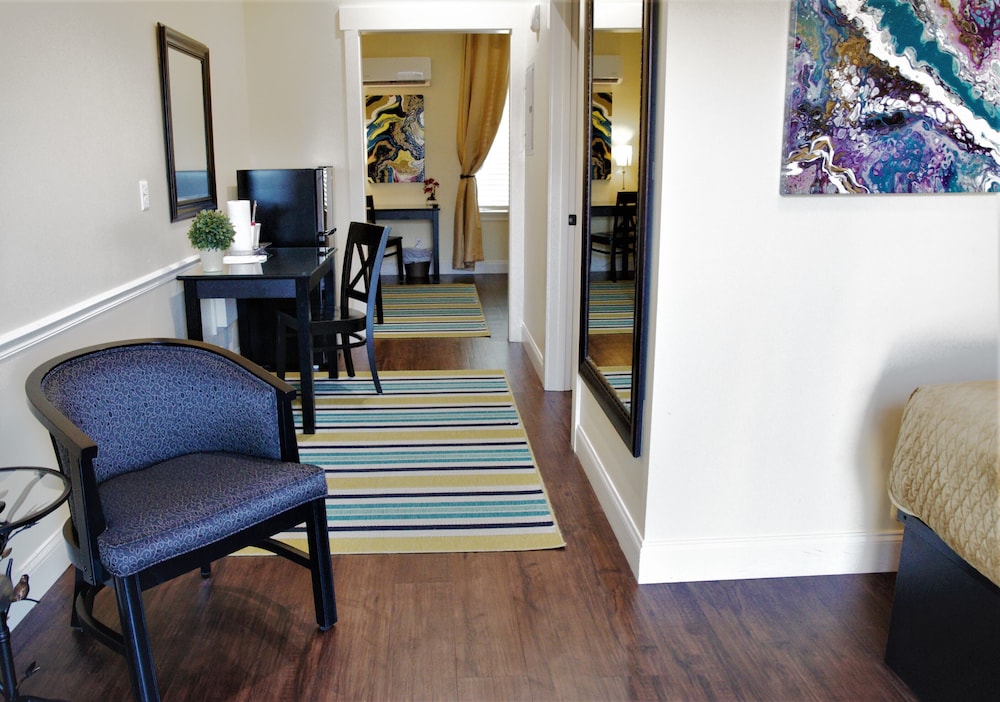 30 A Suites 58/79