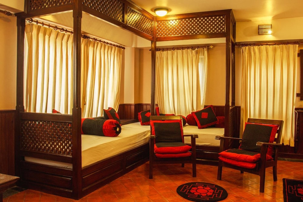 Bhaktapur Paradise Hotel 28/40