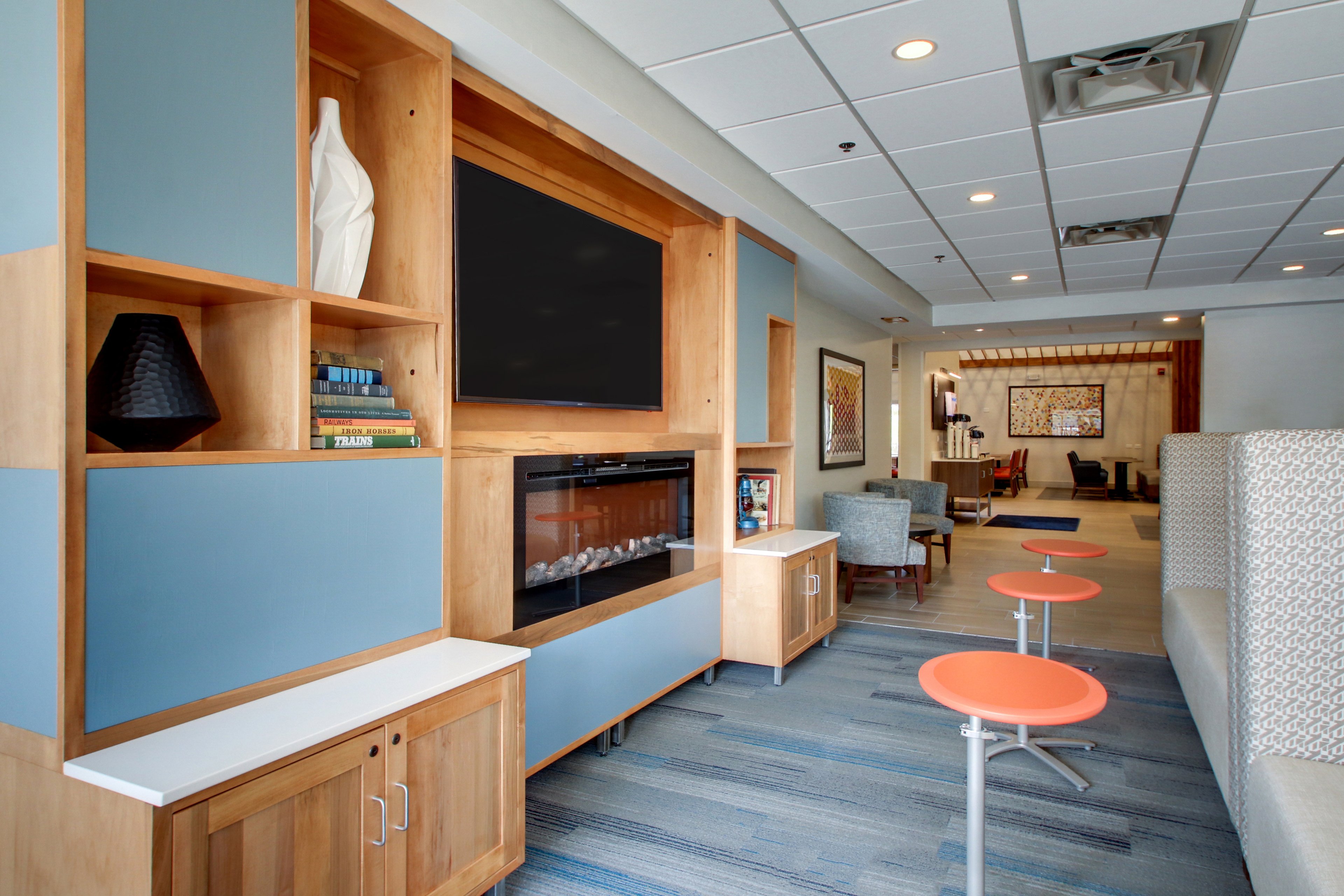 Holiday Inn Express & Suites AURORA NAPERVILLE 22/41